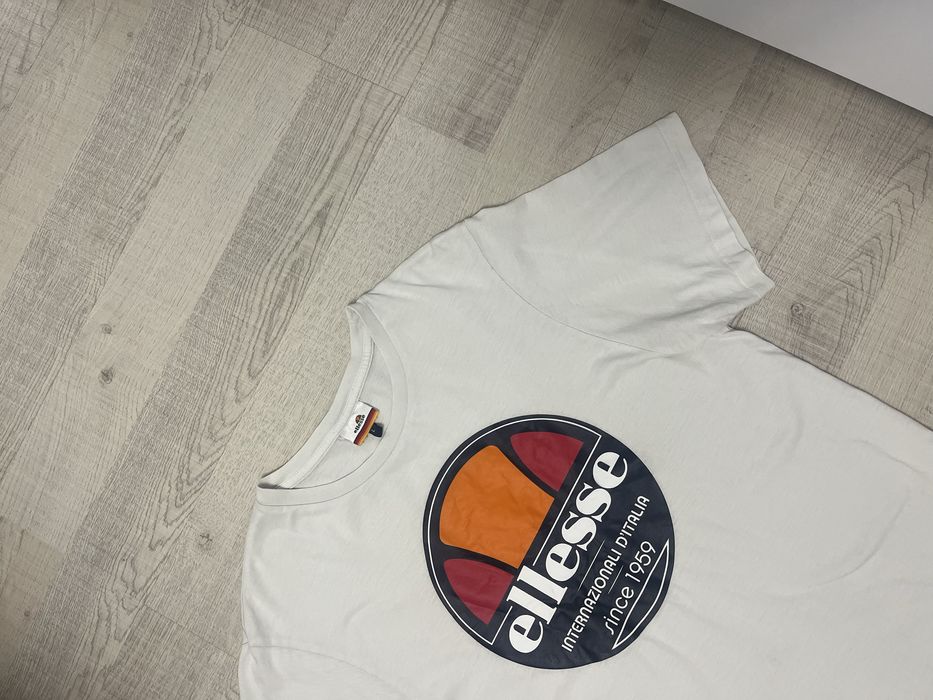 Футболка ellesse з великим логотипом