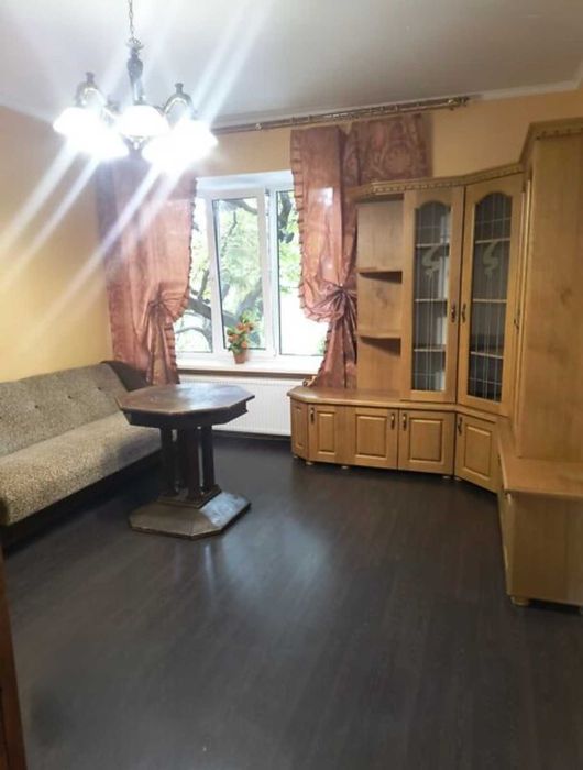 (5) Продам 3к квартиру на вул.Грушевського 3979