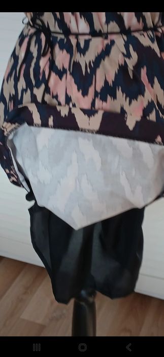 Mazgaja-damska sukienka bez rękawów  wzór kolory suwak.