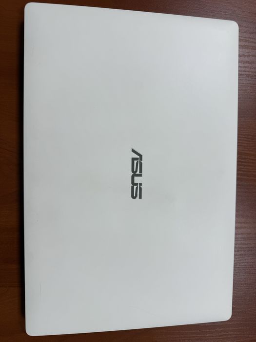 Ноутбук ASUS X553S