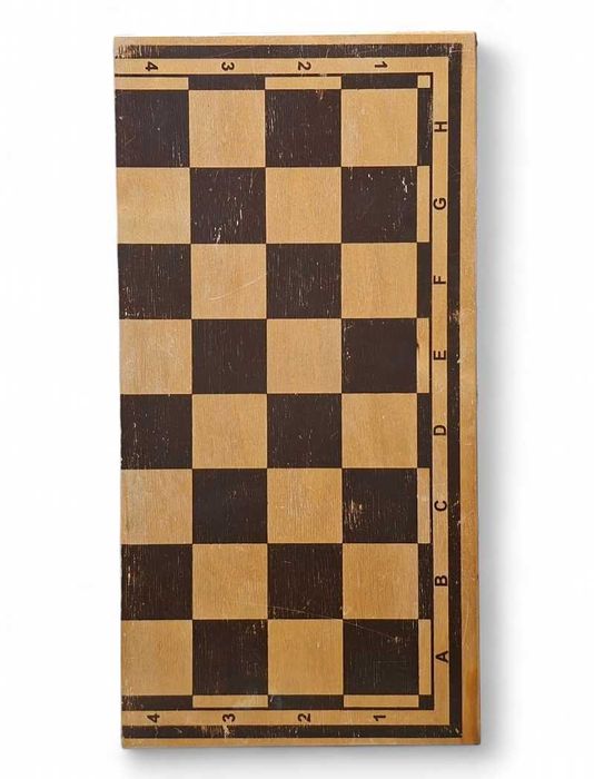 Drewniany zestaw do gry w szachy wraz z planszą