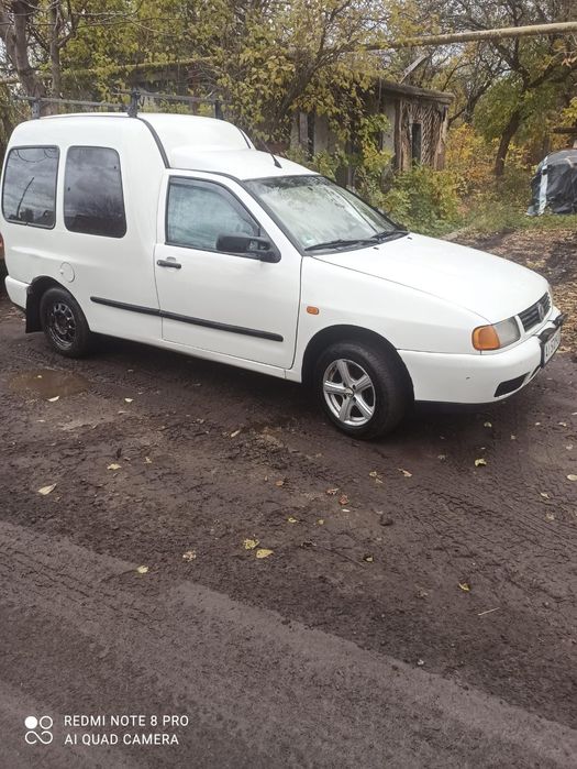 Volkswagen Caddy 2003p. 1.4 газ/бензин. Два коплекта резини на дисках. Стан добрий. Новий акб, опори двигуна, шарові. Пишить в мессенжери або в застосунку, на зв'язку не завжди.