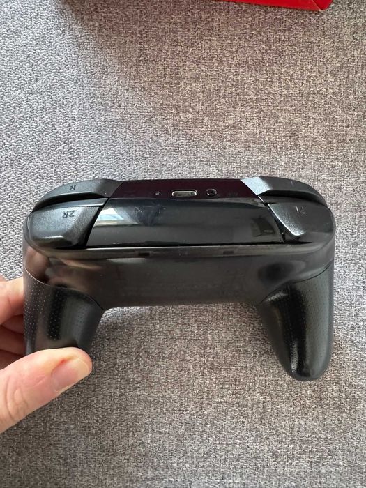 Nintendo Switch Pro Controller