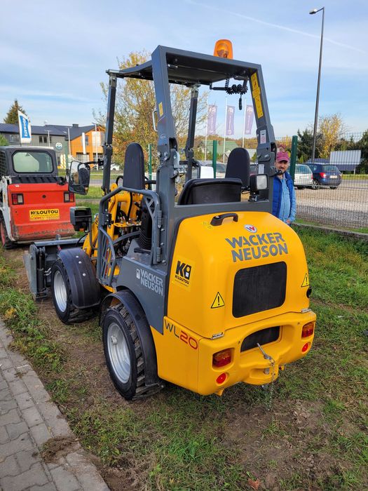 Wynajem - Ładowarka przegubowa 2,2t - bez operatora