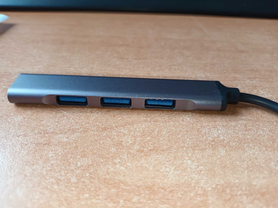 HUB, rozdzielacz USB-c na 4xUSB - z aluminium + pasywny