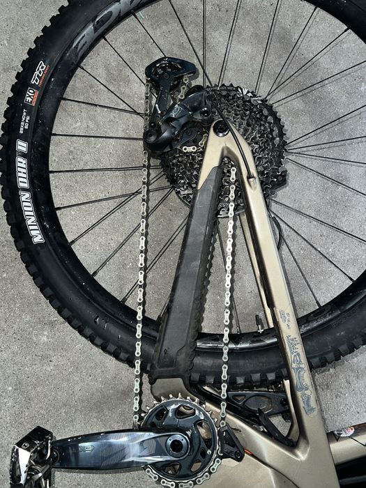 Santa Cruz megatower 2024