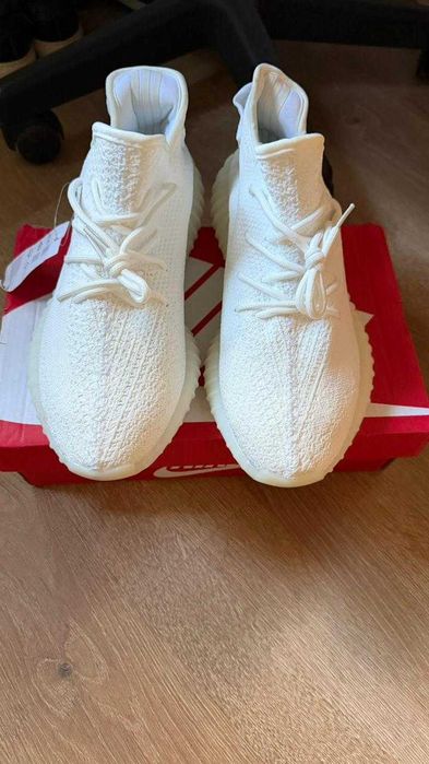 Adidas Yeezy Boost 350 V2