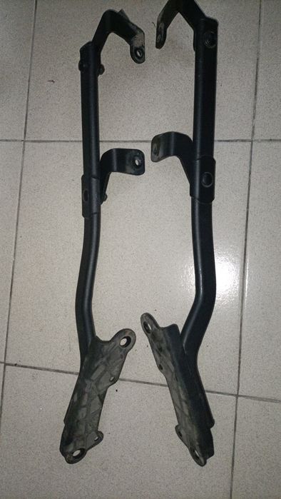 Rack estrutura suporte top case Givi