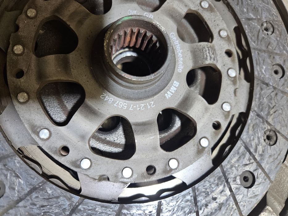 Sprzęgło N43 Bmw e90 e87 e81 e91 e60 e82 e92 e93 dwumas tarcza docisk