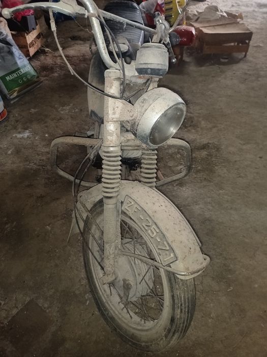 Moto clássica mota casal k270 125cm3