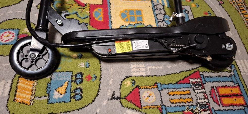 Детский электросамокат E-Scooter с сиденьем 12-14 км/ч черный