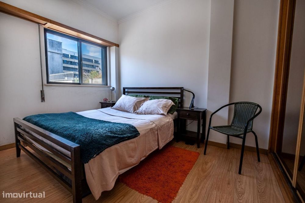 Apartamento T1 - Urbanização Gorgulão em Coimbra com Garagem