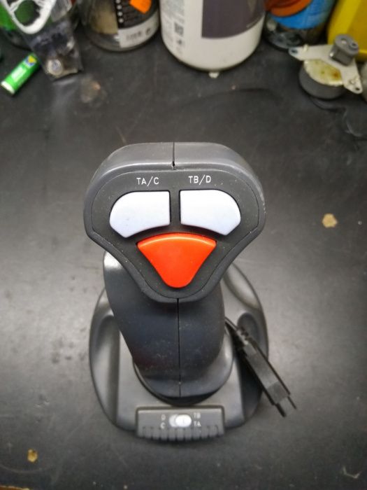 Selling Microsoft Sidewinder Joystick for PC, Ideal for Flight Simulation Games64584353408387120