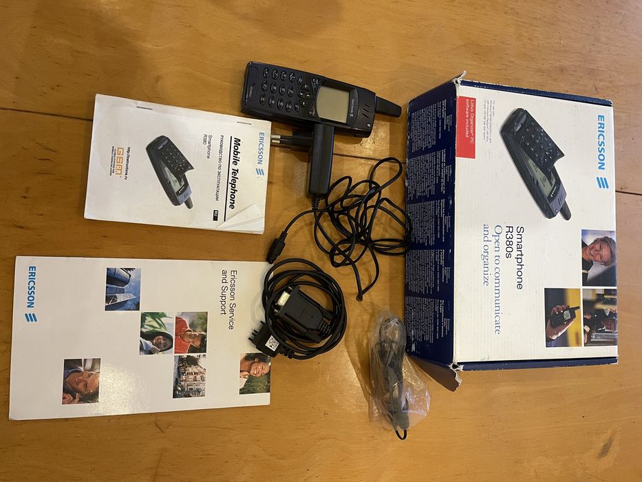 Смартфон SONY ERICSSON R380s