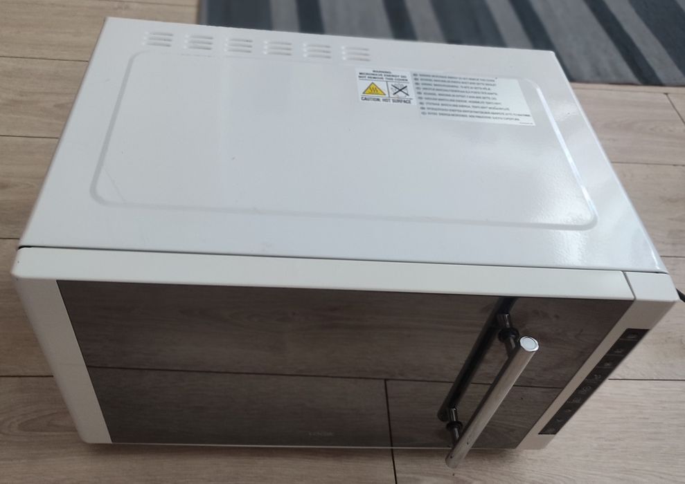 Mikrofalówka Logik L23CW13E - grill+termoobieg