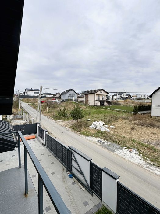 Продаж будинку, Солонка, вул.Нечуя-Левицького,280 м.кв без комісії