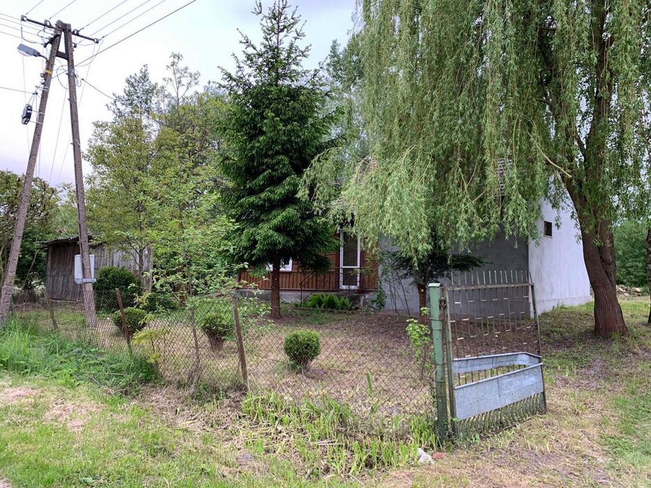 Sprzedam trzy działki z domem