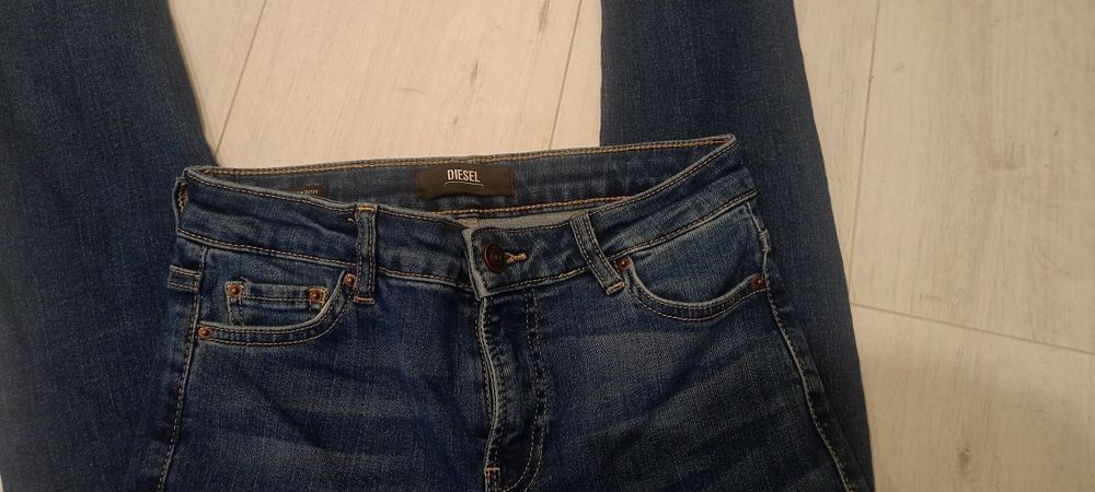 Jeansy damskie Diesel