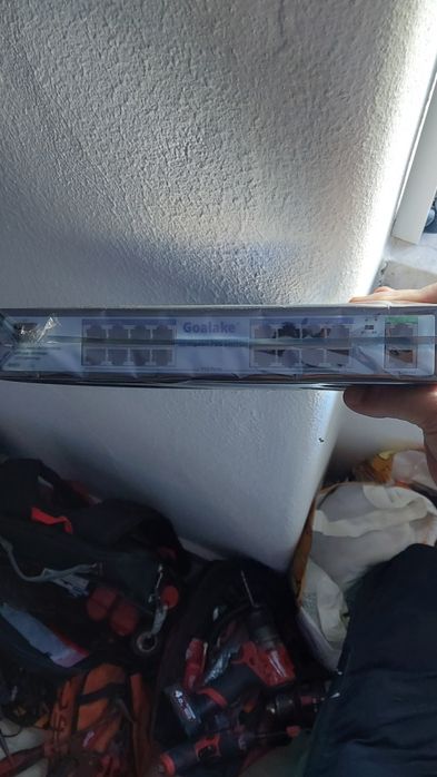 Switch 16  poe 240W + 1 spf