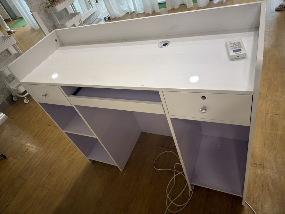 Balcao recepção 350,00