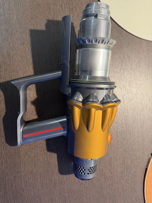 Dyson v12 absolute detect Uszkodzony