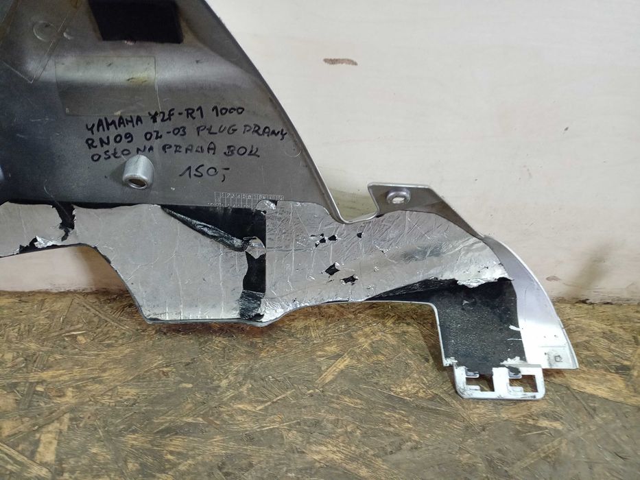 Yamaha YZF 1000 R1 RN09 02-03 osłona boczek prawy bok oryginał pług