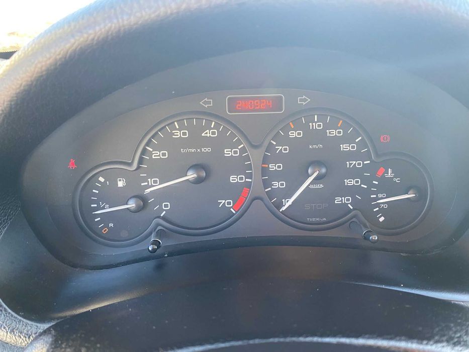 Peugeot 206 1.1 Black and silver edition tecto panoramico