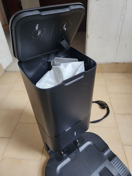 Roomba i7+ com Base Auto-Esvaziamento