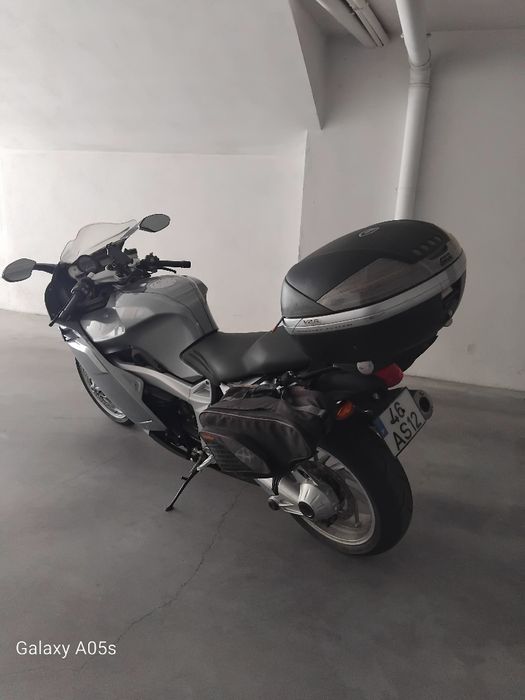 Moto BMW. K1200 S em bom estado