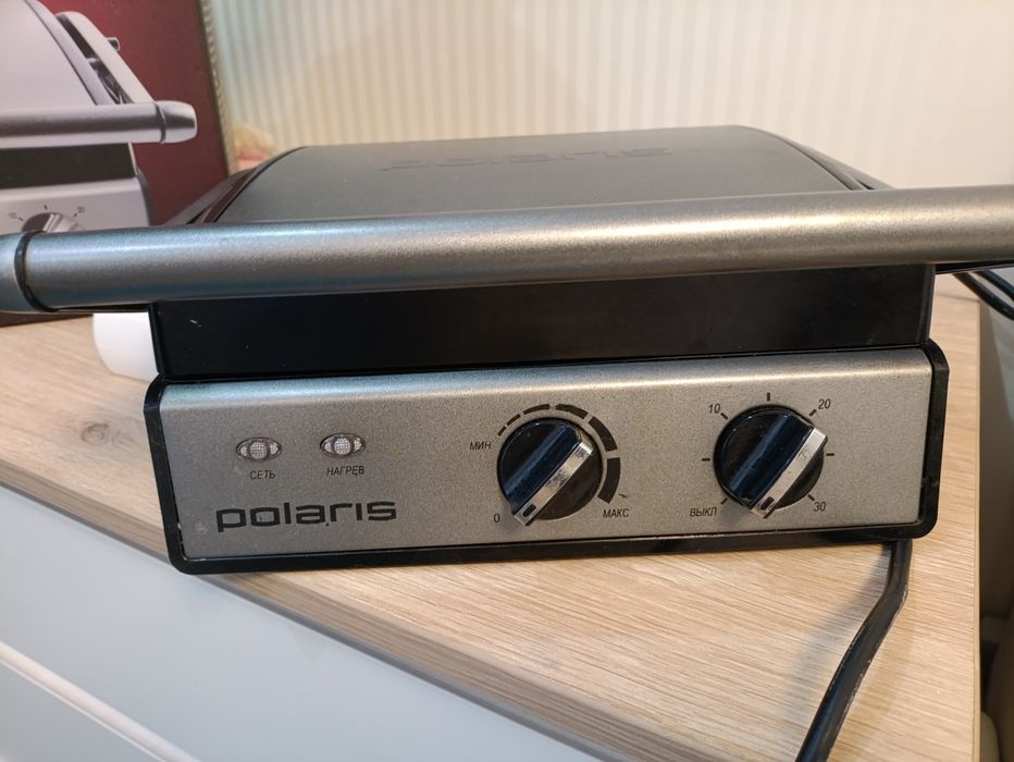 Електрогриль Polaris