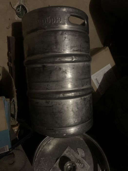 пропоную дві діжки 50 і 30 літрів!