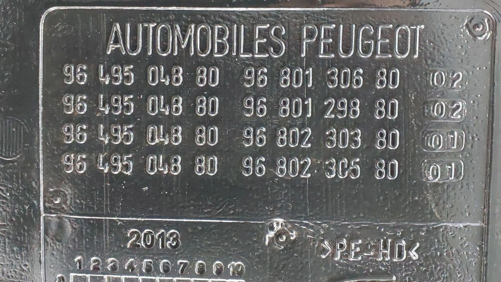 Depósito combustível PEUGEOT 208