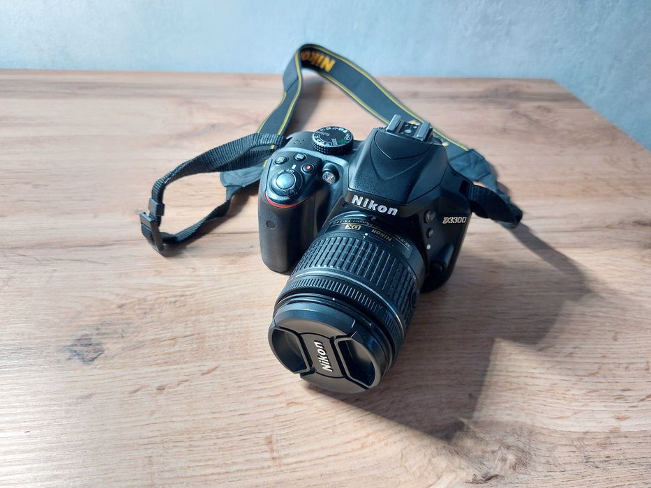Aparat Nikon D3300 z mikrofonem
