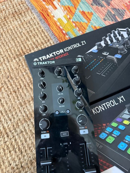 Traktor Kontrol X1 & Z1