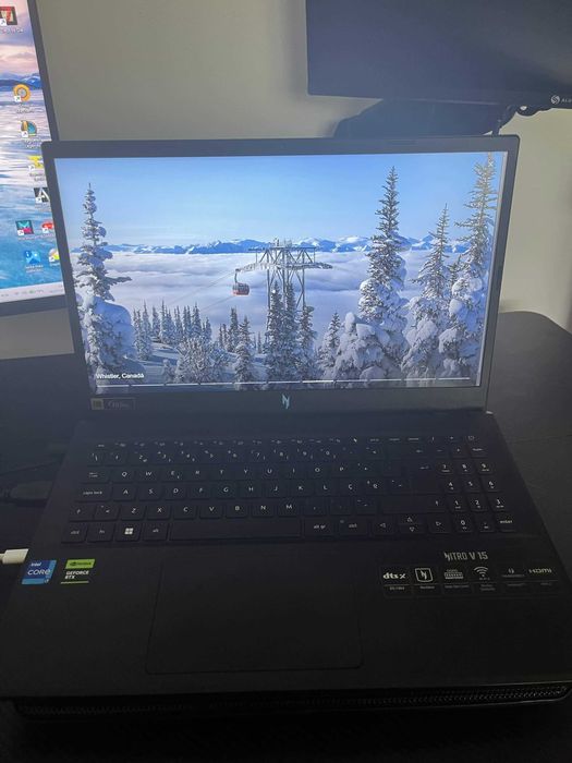 Acer Nitro V 15 — i7-13620H / RTX 4060 8 GB / 16 GB DDR5 / SSD 1 TB / 165 Hz