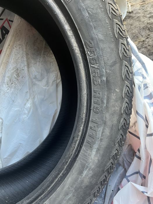 Резина 255/55 R19 111T