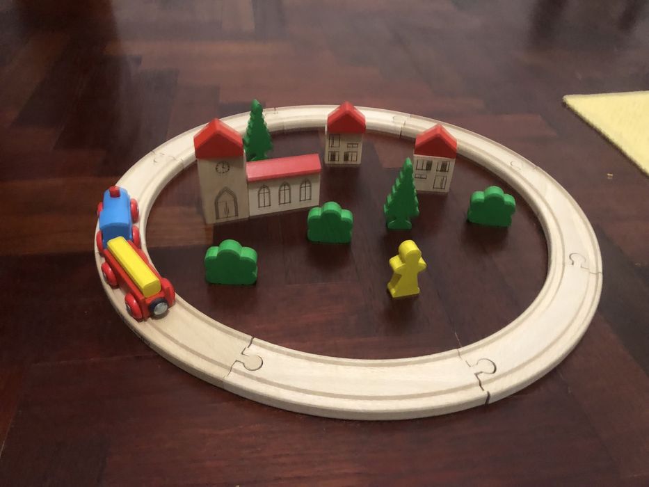 Brinquedo - pista comboio