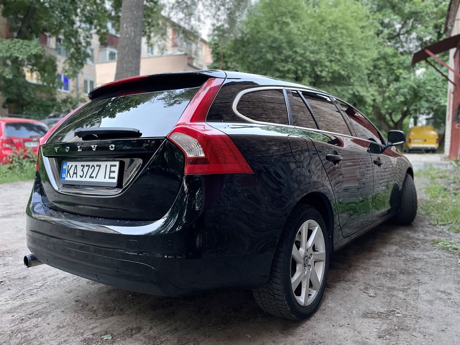 Volvo V60 2014 року,1.6 Diesel | Без вкладень | Економна