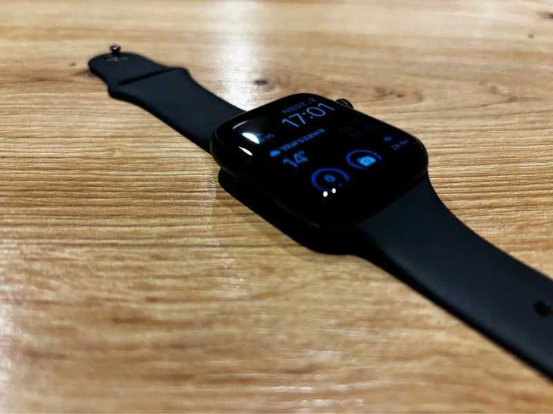 Apple Watch 8 GPS + cellular LTE 45mm