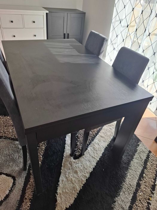 Mesa de sala de jantar