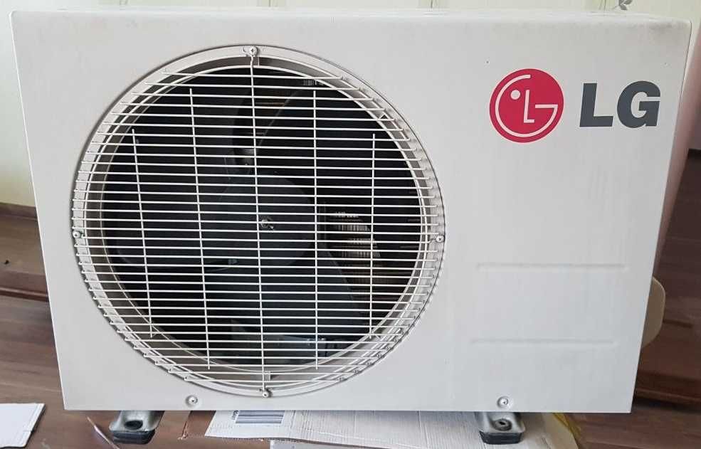 Кондиционер LG 12LHQ Cascade. Корея. Бизнес кондиционер на 33 кв.м.