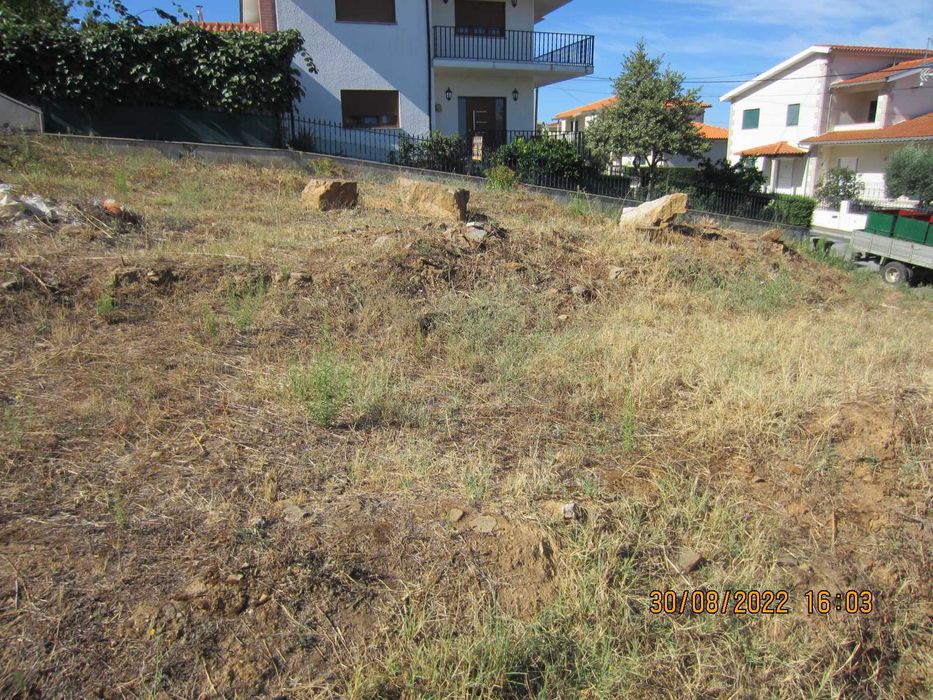 Vendo lote de terreno urbanizado no centro de Alijó