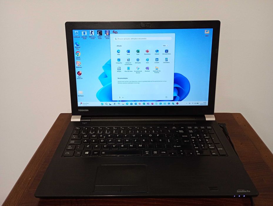 Vendo pc Toshiba Intel core i5 (rápido e pronto a usar)