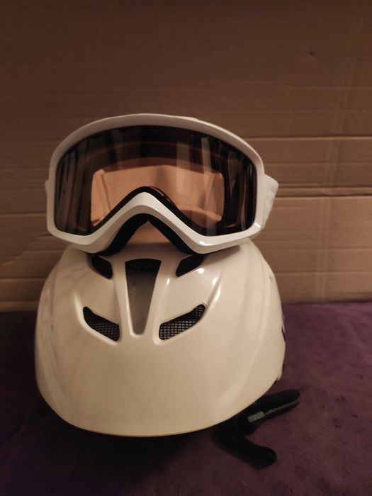 Nowy Kask Uvex i gogle giro + gratis