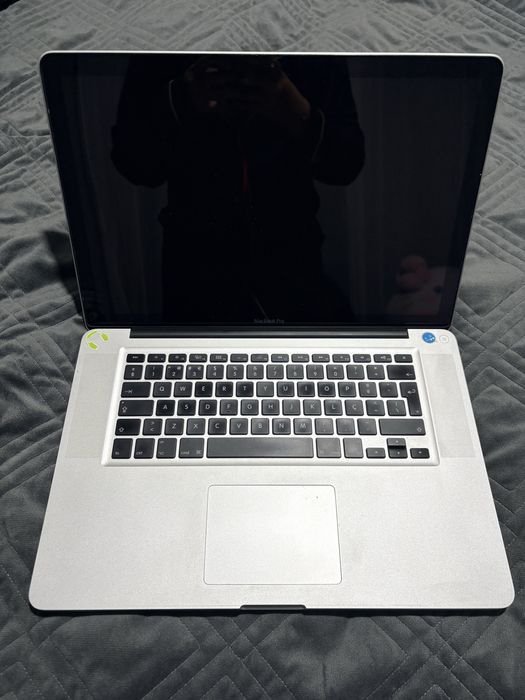 MacBook Pro Intel Core i7