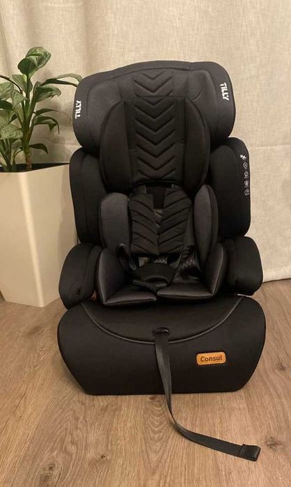 Дитяче  автокрісло бустер до 12 років універсальне 9-36 кг tilly