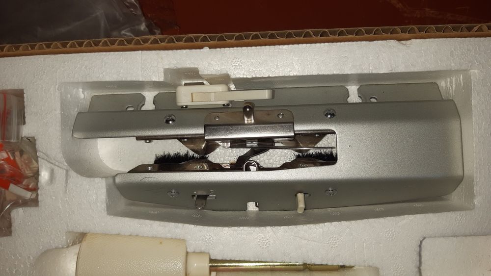 Вязальная машинка Silver