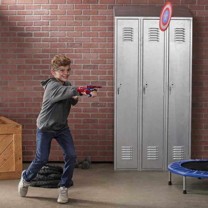 Дисковий бластер Nerf Рукавичка, що запускає щит Капітана Америки