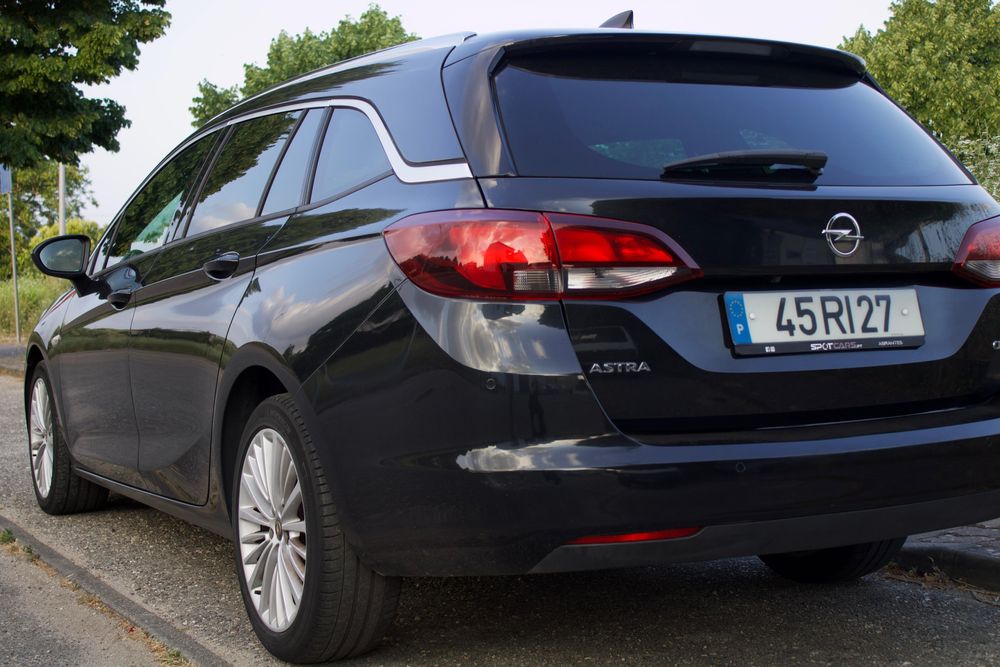 Opel Astra Sports Tourer | Maio 2016  |  Negociável
