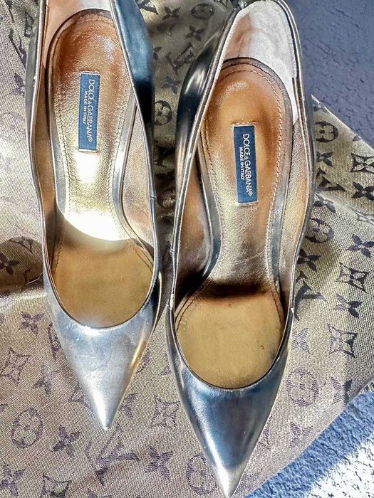 Розкішні туфлі   Dolce & Gabbana Metallic Gold Pumps, оригінал